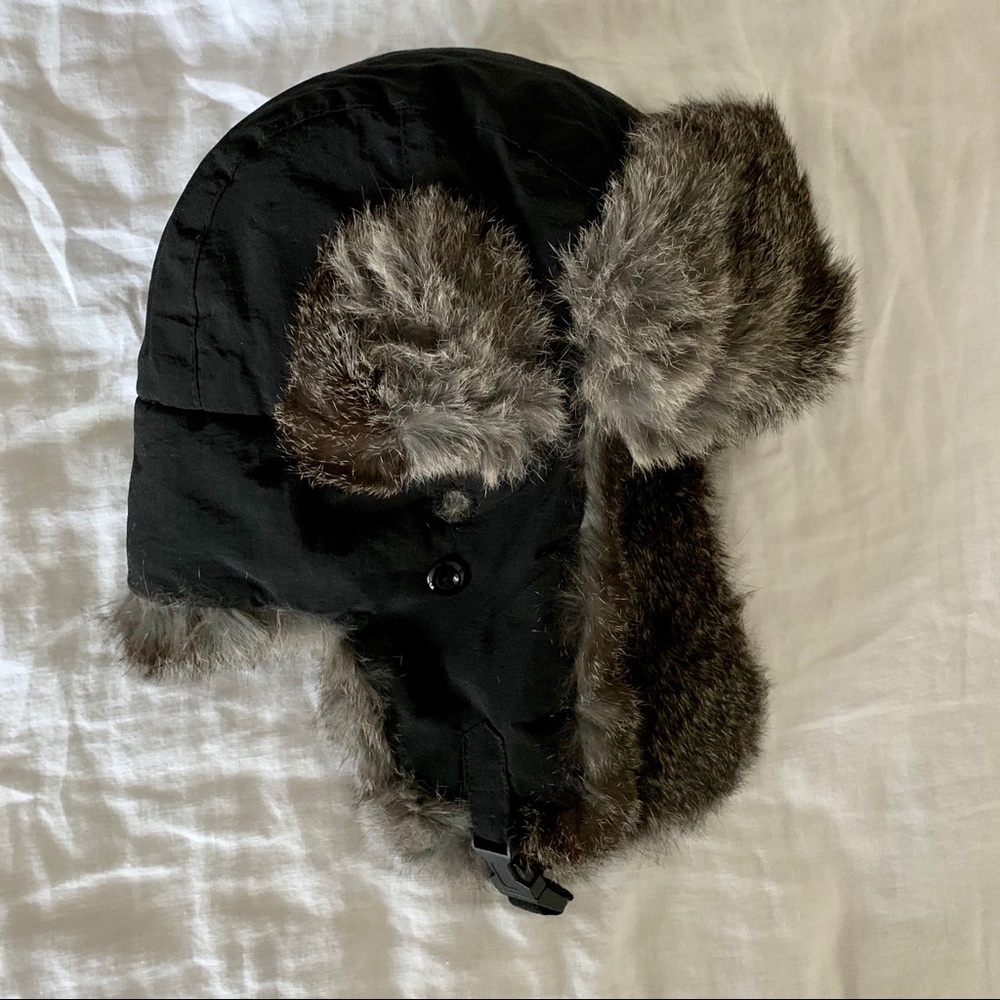 Ladies cozy fur lumberjack toque.